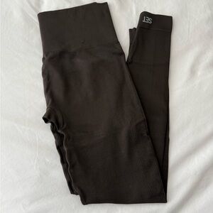 Set active legging. Coco brown. Seize medium
